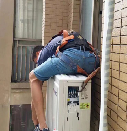 金湾空调移机